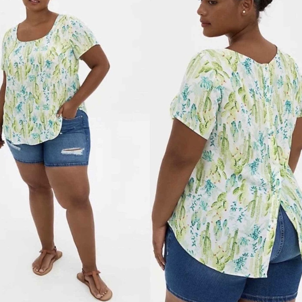 EUC Torrid Abbey Cactus Blouse
